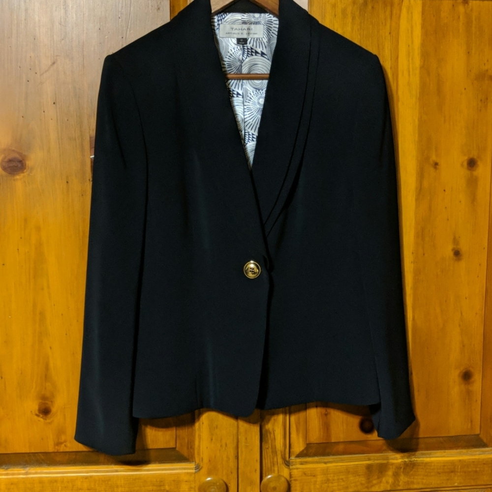 Tahari Arthur S Levine Black Blazer  Size 12